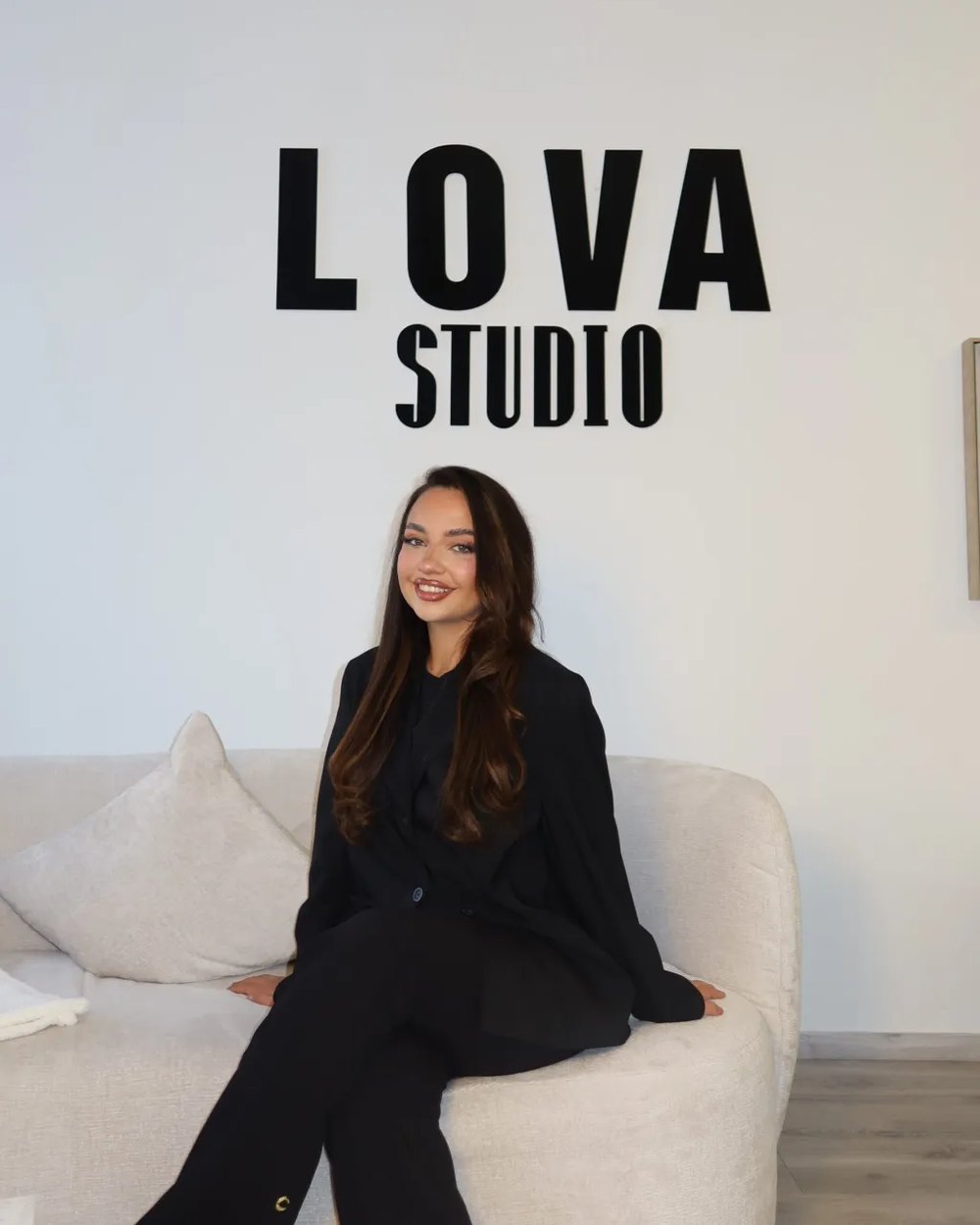 Vanessa, Brow Artistin im LOVA STUDIO
